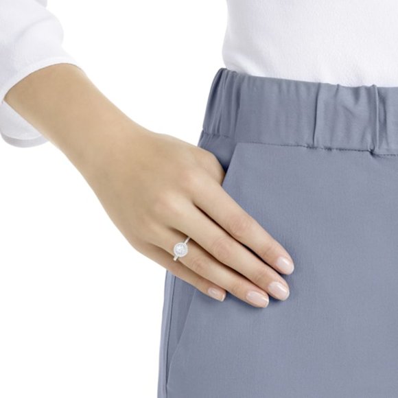 Genuine Swarovski Attract Round Ring - Picture 6 of 6